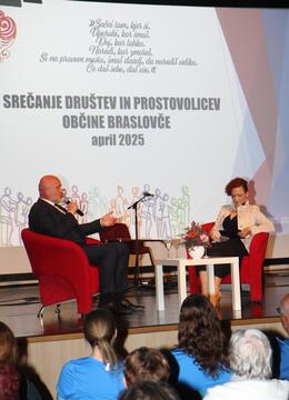 prostovoljec 4
