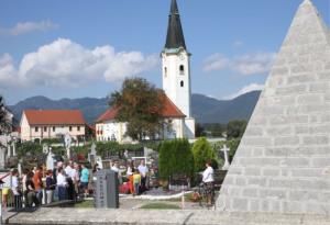 Blagoslov obnovljene grobnice