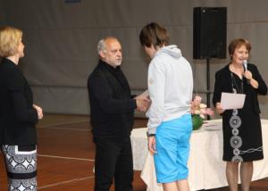 Feri Lainšček med bralnimi značkarji na OŠ Braslovče