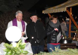 Prižig luči in blagoslov venca