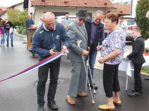 Otvoritev kanalizacije v Parižljah