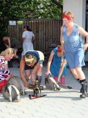 Več tekmovanj s starimi ročnimi in motornimi brizgalnami