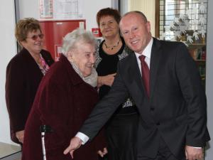 Veselo na srečanju starejših