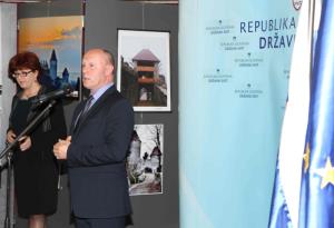 Razstava »Grad Žovnek« v Državnem svetu RS