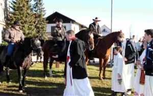 Župnijski praznik na Gomilskem in blagoslov konj