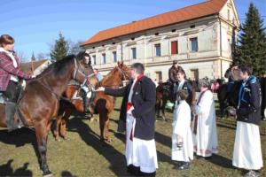 Župnijski praznik na Gomilskem in blagoslov konj