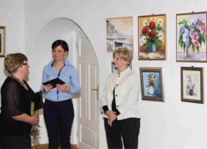 Razstavlja Franja Šporn iz Pariželj