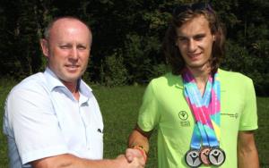 Martin skočil do sanj, osvojil kar tri medalje