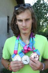 Martin skočil do sanj, osvojil kar tri medalje