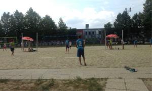 Braslovški odbojkarji in odbojkarice uspešno tudi na mivki