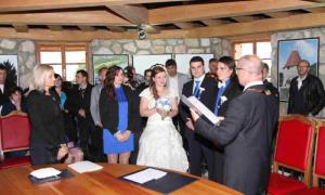 Po več stoletjih poroka na gradu Žovnek