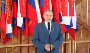 Ko vojaki podpišejo kapitulacijo, je vojne konec