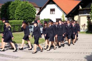 Gasilci na Florjanovi maši v Grajski vasi