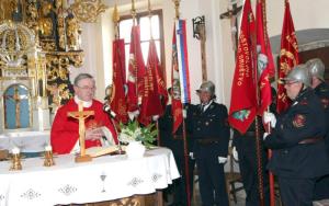 Gasilci na Florjanovi maši v Grajski vasi