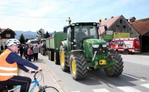 Ob dnevu Zemlje shod proti gradnji ceste po trasi F2-2