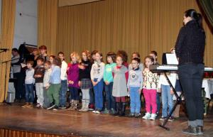 Veselo na srečanju starejših