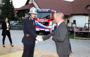 Za letuške gasilce novo vozilo