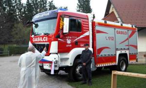 Za letuške gasilce novo vozilo