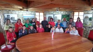 Člani Medobčinskega društva SOŽITJE Žalec na gradu Žovnek