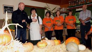 Na razstavi 380 buč