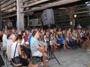 »Obiralke« pod braslovškim kozolcem