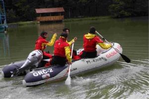 Gasilci izvedli vajo reševanje na vodi in iz vode