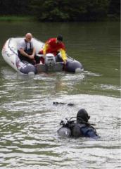 Gasilci izvedli vajo reševanje na vodi in iz vode